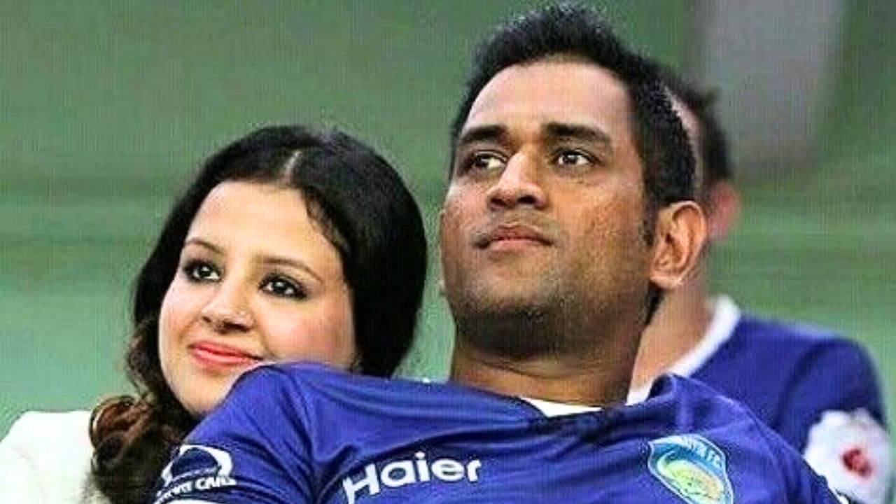MS Dhoni : কে ছিলেন ধোনির প্রথম ক্রাশ? স্ত্রী সাক্ষীর কাছেও লুকিয়ে রেখেছেন! 