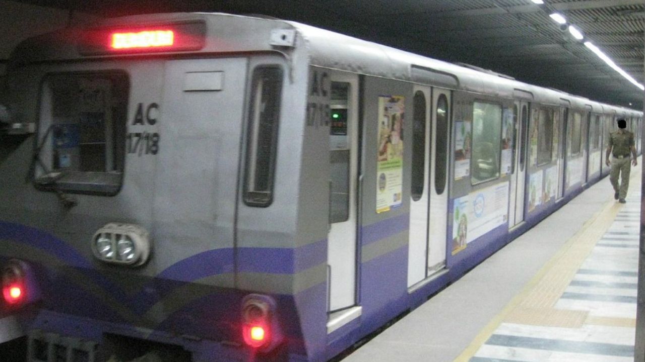 Kolkata Metro: মেট্রো লাইনে যুগলের ঝাঁপ, মৃত্যু তরুণের