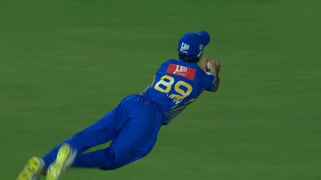 TNPL 2023: বাজপাখির মতো ছোঁ মেরে ক্যাচ নিলেন অশ্বিন, ভিডিয়ো দেখলে চোখ উঠবে কপালে