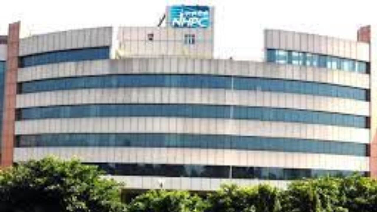 NHPC Recruitment 2023: সরকারি চাকরির দারুণ সুযোগ, প্রায় ৪০০ শূন্যপদে নিয়োগ চলছে শক্তি মন্ত্রকের অধীনে, আবেদন করুন এইভাবে...