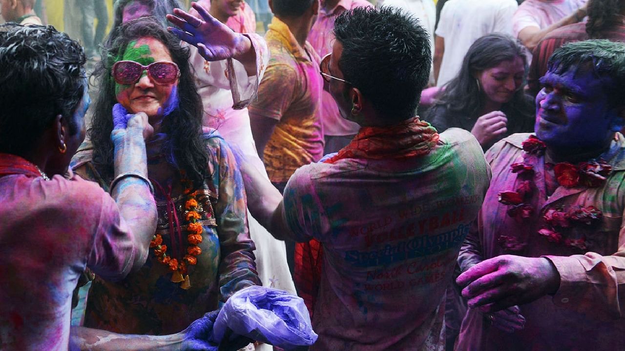 Pakistan bans Holi: 'ইসলামী পরিচয়' রক্ষায় উৎসবে কোপ, রঙ হারালো পাকিস্তানি বিশ্ববিদ্যালয়গুলি