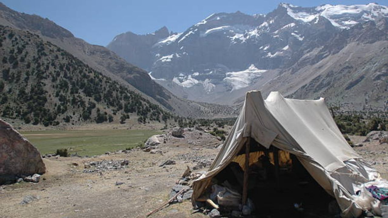 Siachen Glacier Base Camp: সেনার অনুমতি ছাড়াই পৌঁছে যান বিশ্বের উচ্চতম যুদ্ধক্ষেত্রে, ভারতীয়দের জন্য খুলে দেওয়া হল সিয়াচেন বেস ক্যাম্প