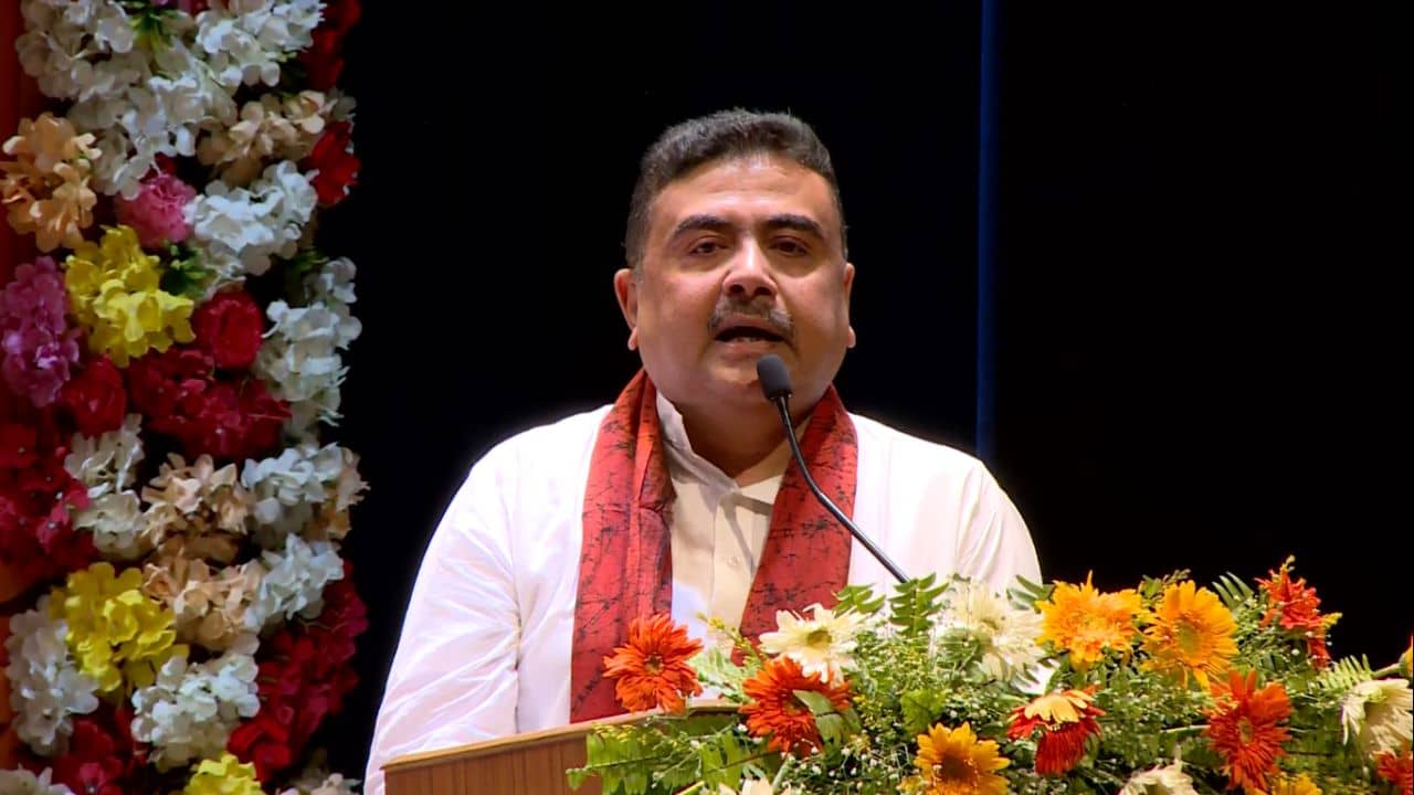 Suvendu Adhikari: কৃতীদের সরকারি সংবর্ধনায় বিরোধী দলনেতাকে ডাকলে আলাদা করে কর্মসূচি করতে হত না: শুভেন্দু