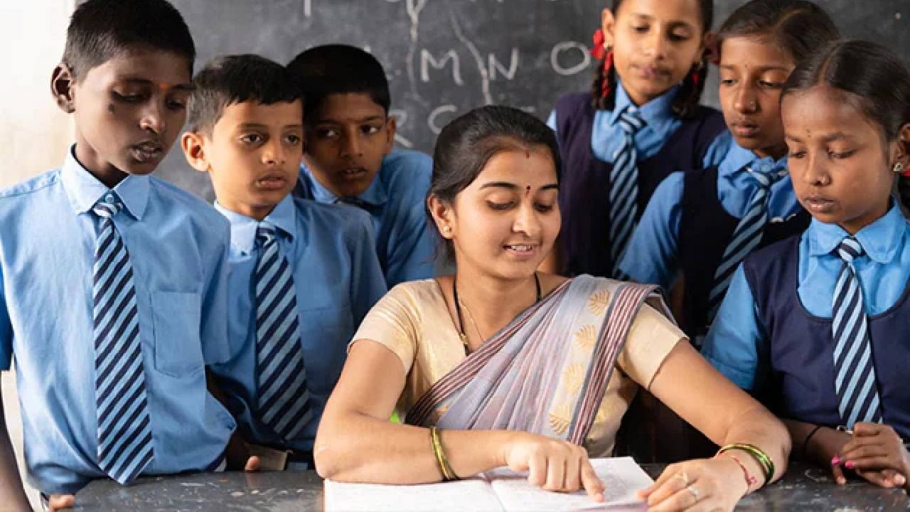 BPSC teacher recruitment 2023: পড়শি রাজ্যে দেড় লক্ষেরও বেশি শিক্ষক নিয়োগ, বাংলাতেও দেওয়া যাবে পরীক্ষা
