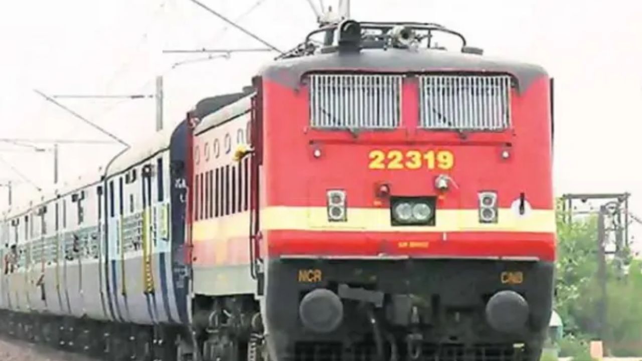 Kolkata-Puri Train: ফের বাতিল কলকাতা-পুরী স্পেশাল, আর কোন কোন ট্রেন বাতিল জানুন