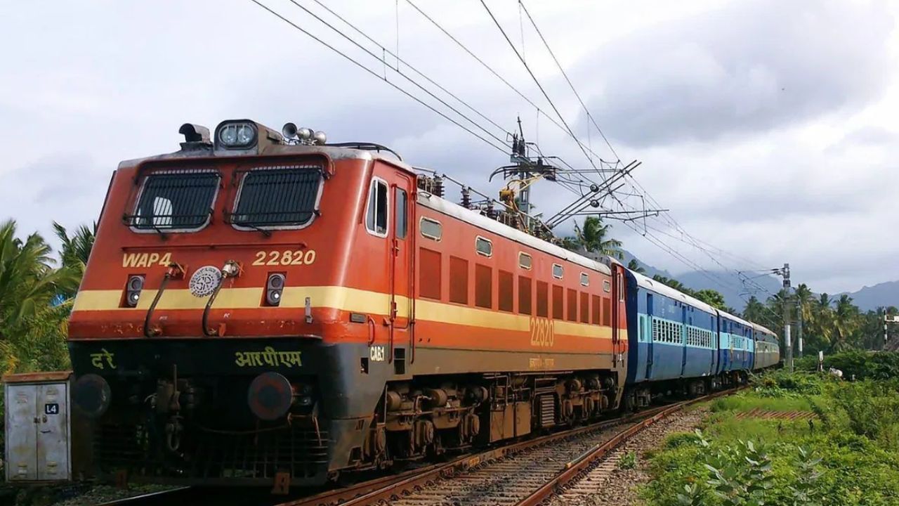 IRCTC: ট্রেনের টিকিট বুকিং পরিষেবা আপাতত বন্ধ, টুইট করে জানাল আইআরসিটিসি IRCTC: ট্রেনের টিকিট বুকিং পরিষেবা আপাতত বন্ধ, টুইট করে জানাল আইআরসিটিসি