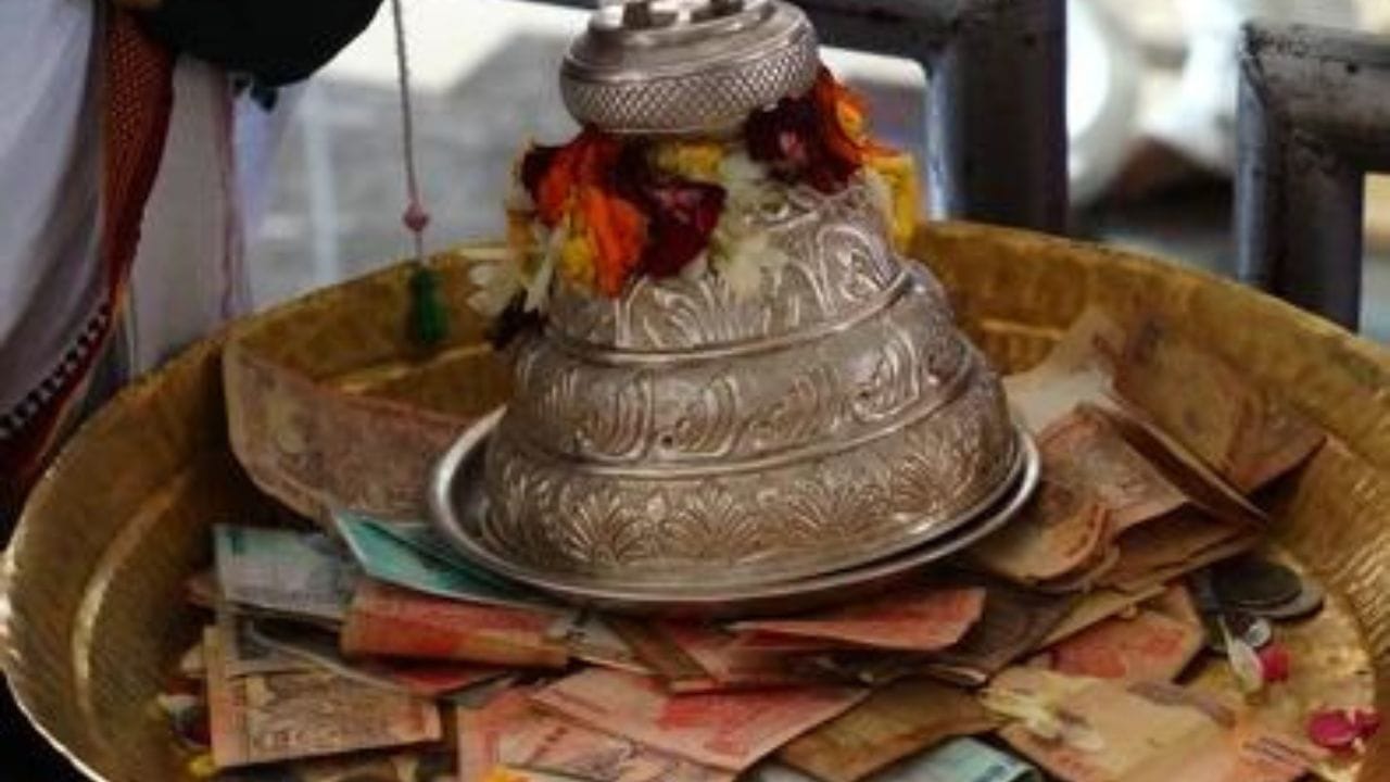 কথিত আছে, এ দিনে পূজা-অর্চনা ও উপবাস ইত্যাদি করলে বজরঙ্গবলীর আশীর্বাদ পাওয়া যায় ও ঘরে সুখ-সমৃদ্ধি বজায় থাকে। 