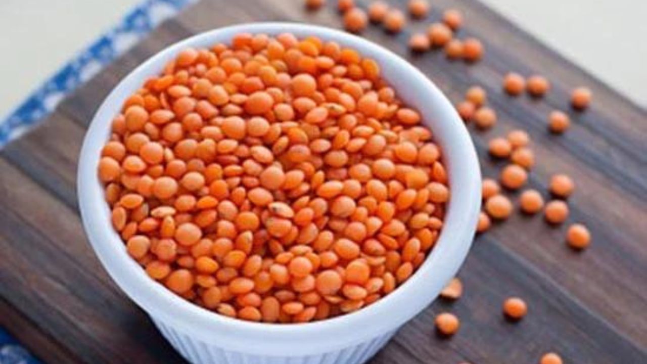 শাস্ত্র মতে, যাদের জন্মকুণ্ডলীতে মাঙ্গলিক দোষ রয়েছে, তাদের সঠিক নিয়ম-কানুন মেনে মঙ্গলবার পুজো করা উচিত। কথিত আছে, এ দিনে লাল মসুর ডাল দান করলে ভগবান হনুমানের আশীর্বাদ পাওয়া যায়। কথিত আছে যে মঙ্গলবার এই ব্যবস্থাগুলি করলে মঙ্গলের অশুভ প্রভাব কমে যায় ও বিবাহে কোনও বাধা থাকে না।