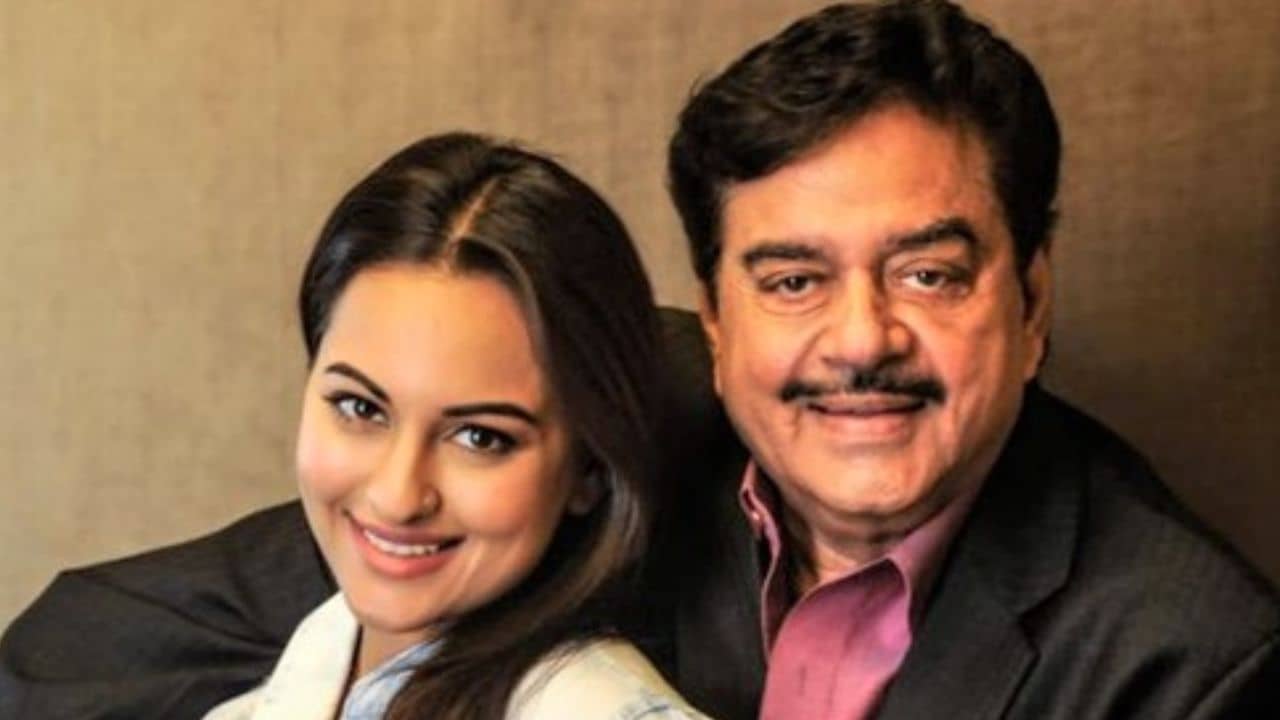 Sonakshi Sinha: সোনাক্ষীর ৩৬, সাংসদ-বাবা মেয়ের যে ছবি শেয়ার করলেন তা দেখে অবাক সকলেই!