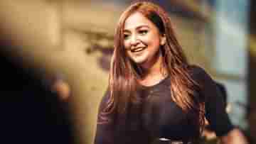 Monali Thakur: মোনালির ঠোঁট দেখে চমকে উঠলেন ভক্তরা, এ কী করেছেন!