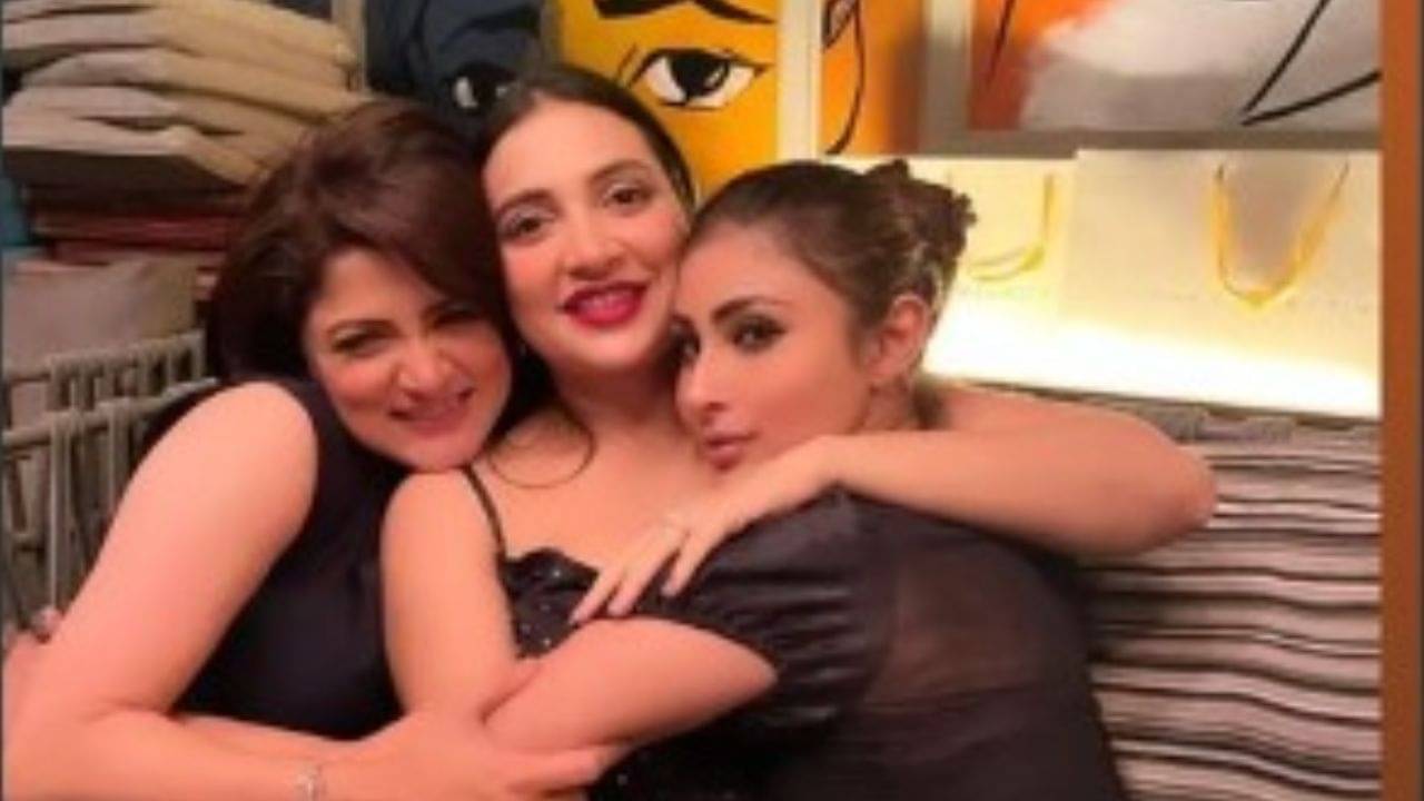 Tollywood Gossip: টলিপাড়ায় নতুন বোনুয়া? রাতপার্টিতে শুরু নতুন রসায়ন