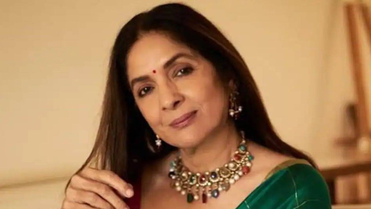 Neena Gupta: প্রথম চুম্বনের পর মুখ ডেটল দিয়ে ধুয়েছিলাম: নীনা গুপ্তা