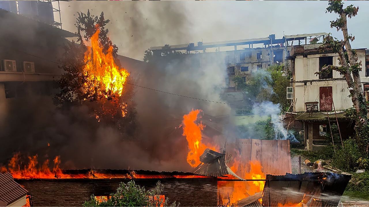 Manipur Violence: অগ্নিগর্ভ মণিপুরকে 'শান্ত' করতে প্রধানমন্ত্রীর কাছে আর্জি, বিজেপির সঙ্গে জোট ভাঙার হুমকি NPP-র