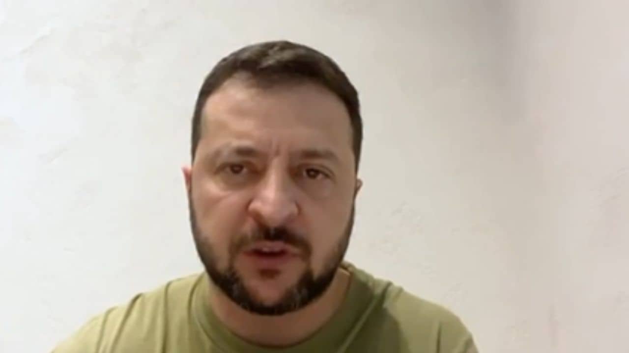 Volodymyr Zelenskyy: ক্রেমলিনের ওই লোকটা নিশ্চয়ই খুব ভয় পেয়েছে, পুতিনের দুর্দিনের আসল কারণ জানালেন জেলেনস্কি