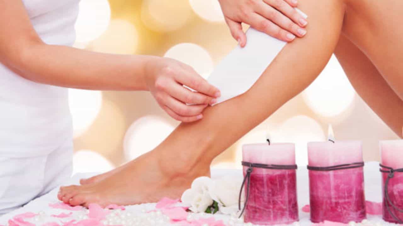 Shaving vs. Waxing: ওয়াক্স নাকি রেজার, ত্বকের জন্য কোনটা ভাল?