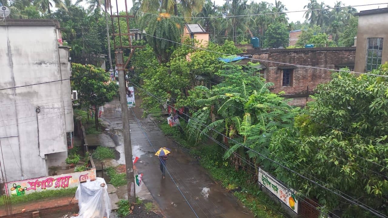 Bengal, Kolkata Weather Live: শুক্রবার অতি ভারী বৃষ্টি উত্তরবঙ্গের জেলাগুলিতে, দক্ষিণবঙ্গেও থাকছে সম্ভাবনা