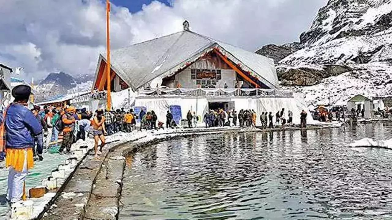 Gurdwara Hemkund Sahib: বিশ্বের উচ্চতম গুরুদ্বার চেনেন?