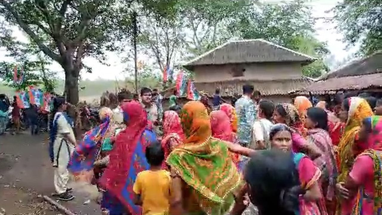 Kurmi Protest: কুড়মিরা আটকালো তৃণমূলকে