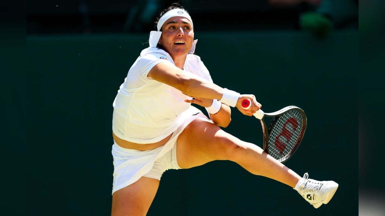 Wimbledon 2023: মেয়েদের কথা ভেবে নতুন পোশাক নিয়ম উইম্বলডনে! কী ছিল, কী হল? Wimbledon 2023: মেয়েদের কথা ভেবে নতুন পোশাক নিয়ম উইম্বলডনে! কী ছিল, কী হল?