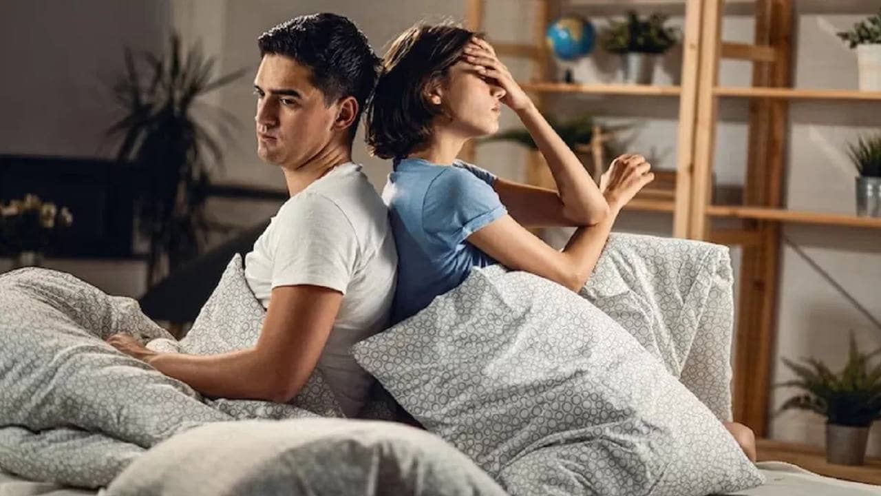 Bizarre: বিবাহবিচ্ছেদ করলে বা পরকীয়ায় লিপ্ত হলে চলে যাবে চাকরি!