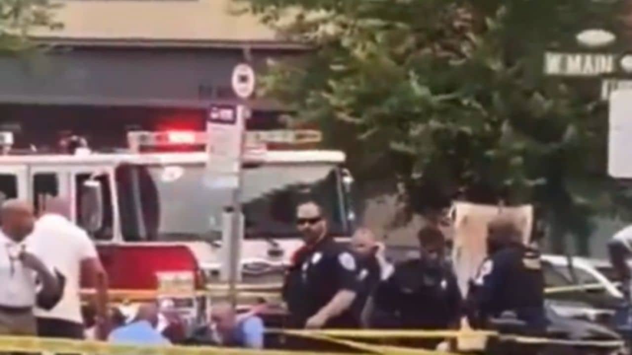 Mass Shooting: স্কুলের সমাবর্তন অনুষ্ঠানে এলোপাথাড়ি গুলি, মৃত্যু কমপক্ষে ২