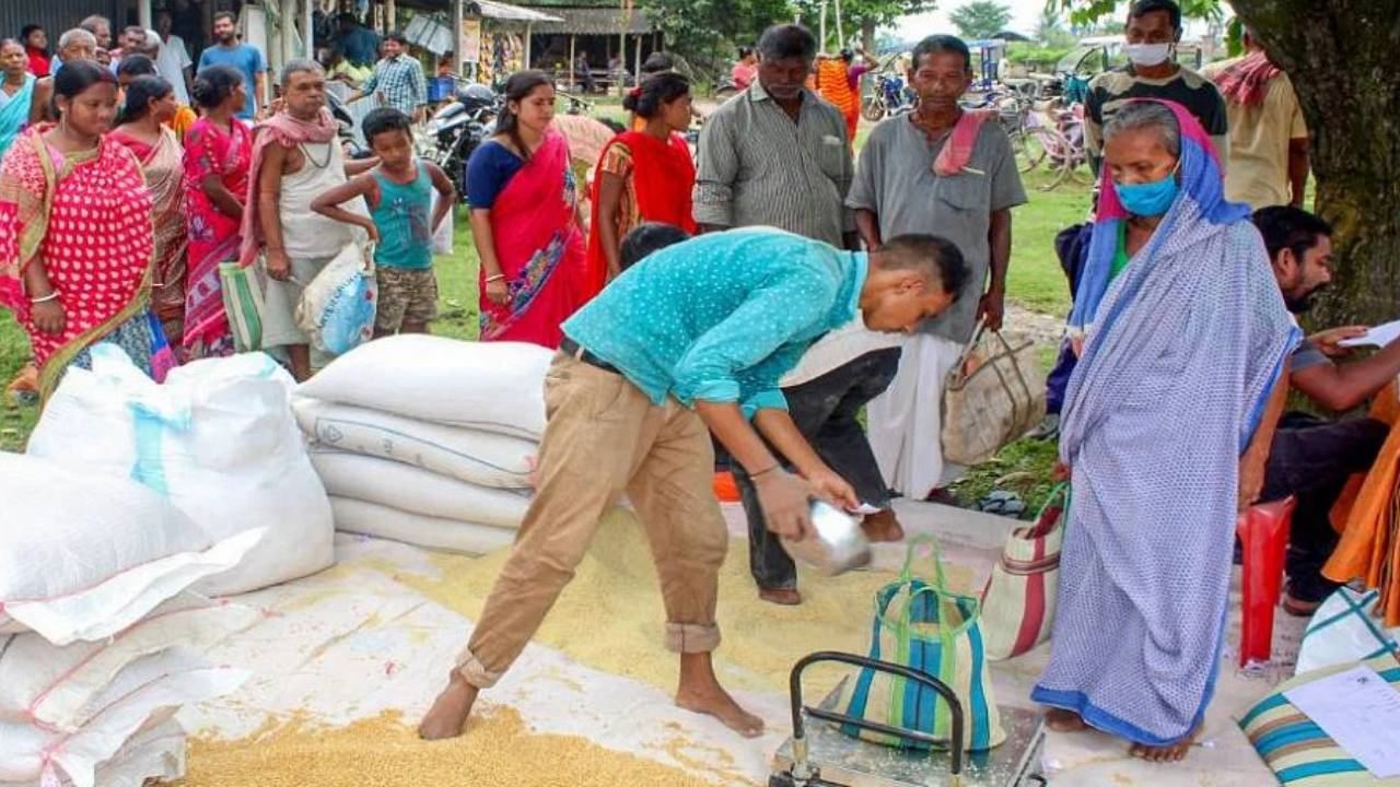 Ration Card: সরকার আপনার রেশন কার্ড বাতিল করতে পারে যদি...