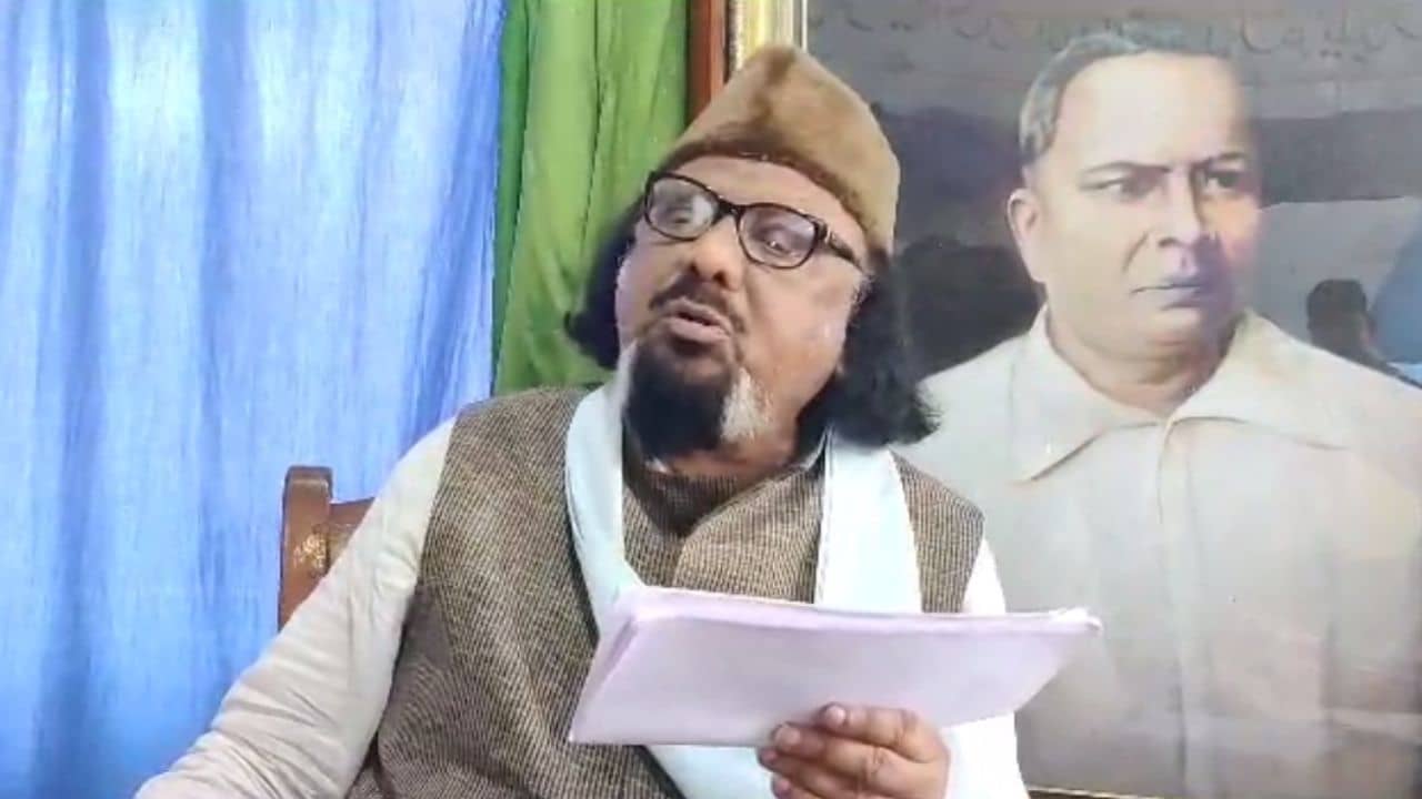 Abdul Karim Chowdhury: BJP-র সরকার ফেলার হুঁশিয়ারির মধ্যেই ফের বেসুরো করিম, এবার তৃণমূলকে চরম বার্তা বিধায়কের