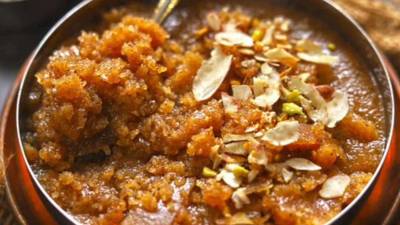 Besan Halwa Recipe: গাজরের নয় স্বাদ বদলাতে বানান বেসনের হালুয়া, চেটেপুটে খাবে বাড়ির সক্কলে