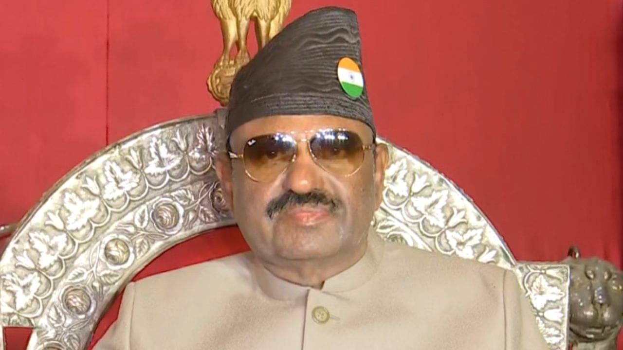 Rajbhavan: রাজভবন-রাজ্যপালের ওপর নজরদারি, কলকাতা পুলিশ কমিশনারের ব্যাখ্যা  তলব