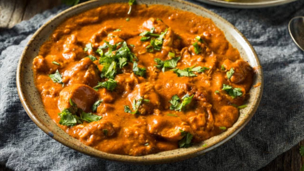 Chicken Ghee Roast সহজ পদ্ধতিতে চিকেনের ঘি রোস্ট এভাবে বানিয়ে নিতে