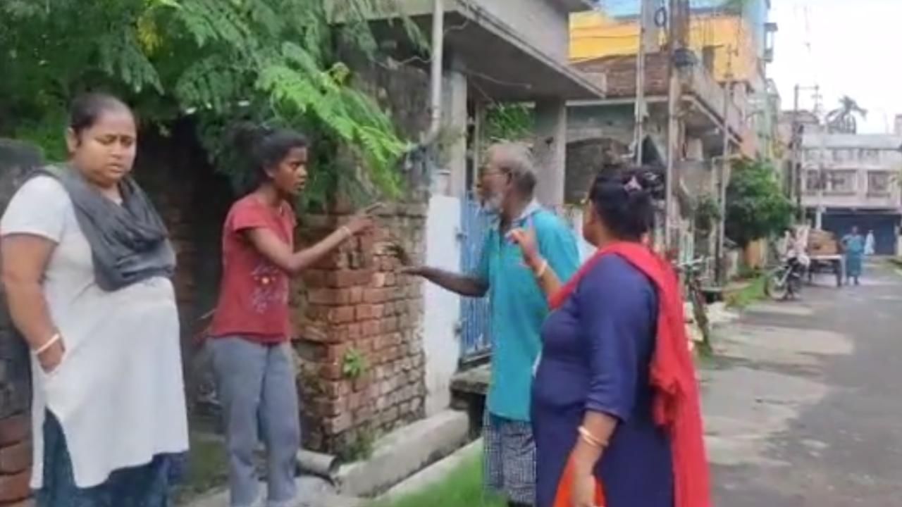 Panihati: সন্তানের দাম ২ লক্ষ টাকা! 'ভাল দাম পেয়ে' দুধের শিশুকে বিক্রি অভাবী সাথী চৌধুরীর Panihati: সন্তানের দাম ২ লক্ষ টাকা! 'ভাল দাম পেয়ে' দুধের শিশুকে বিক্রি অভাবী সাথী চৌধুরীর