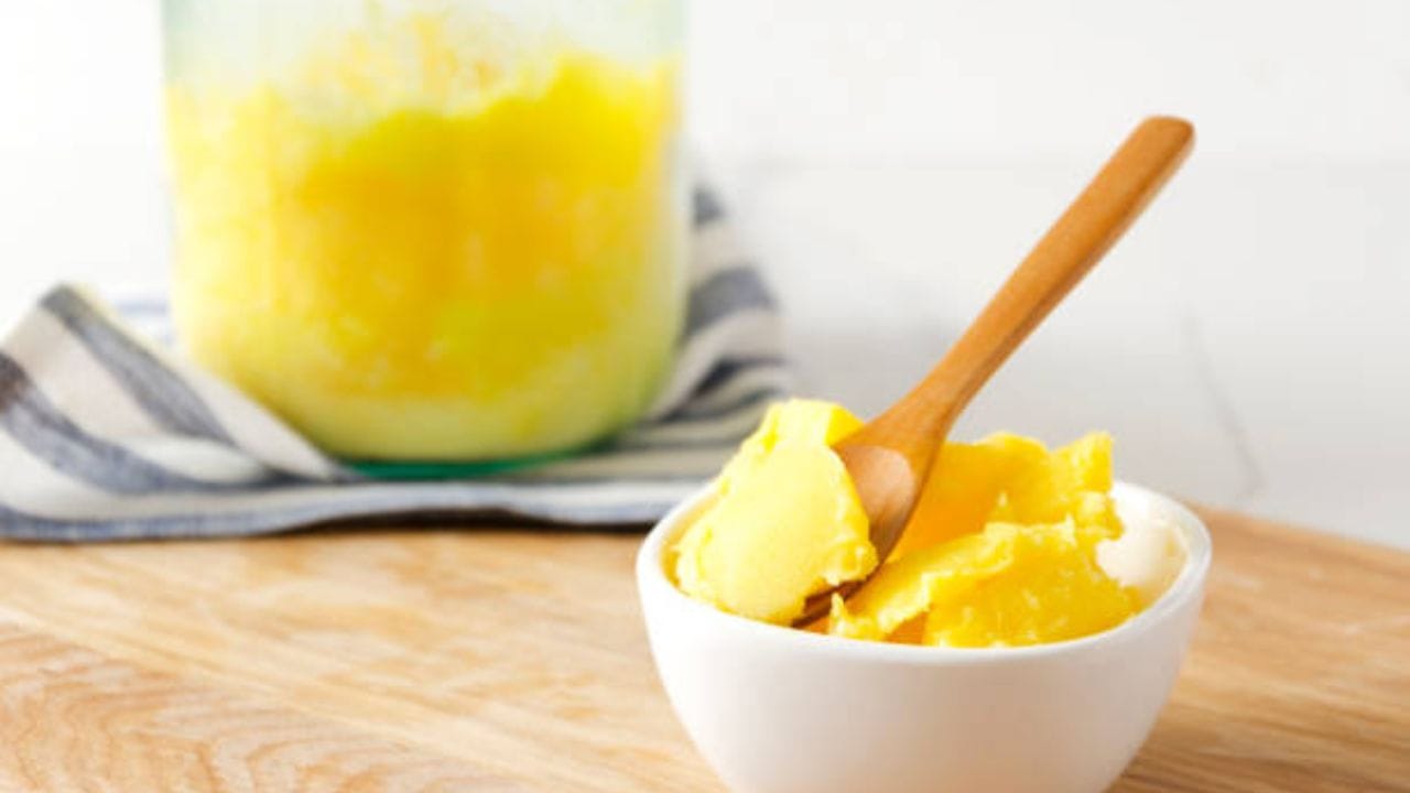 ঠান্ডা হলে সন্দেশের আকারে গড়ে নিন। তৈরি দারুণ কুকিজ মিষ্টি। এই মিষ্টি পরিবেশন করতে পারেন অতিথিকেও। ফ্রিজে রাখতে পারবেন অনেকদিন পর্যন্ত। 