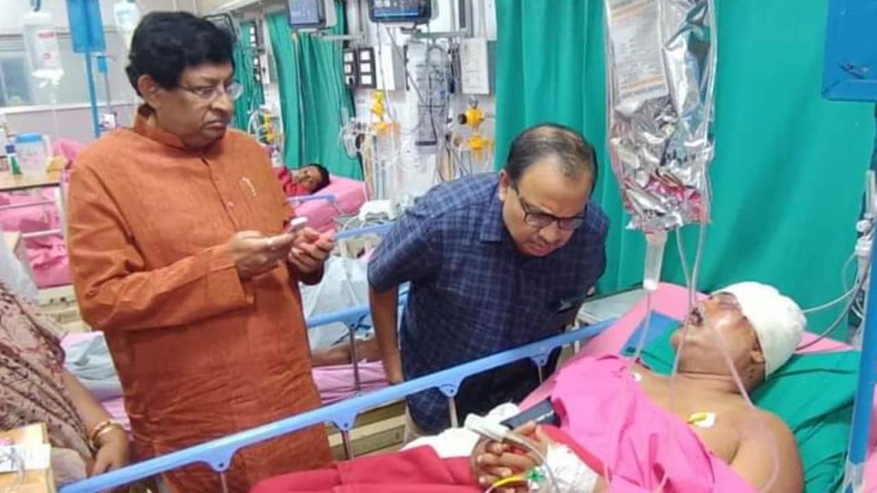 Panchayat Election 2023: তমলুকে আক্রান্ত তৃণমূল নেতা, দেখা করতে হাসপাতালে ছুটলেন কুণালরা