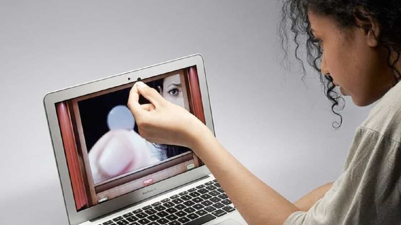 Laptop Tips: ল্যাপটপের সামনের ক্যামেরা অকেজো? এই ভুলগুলো করেননি তো, ভাল ...