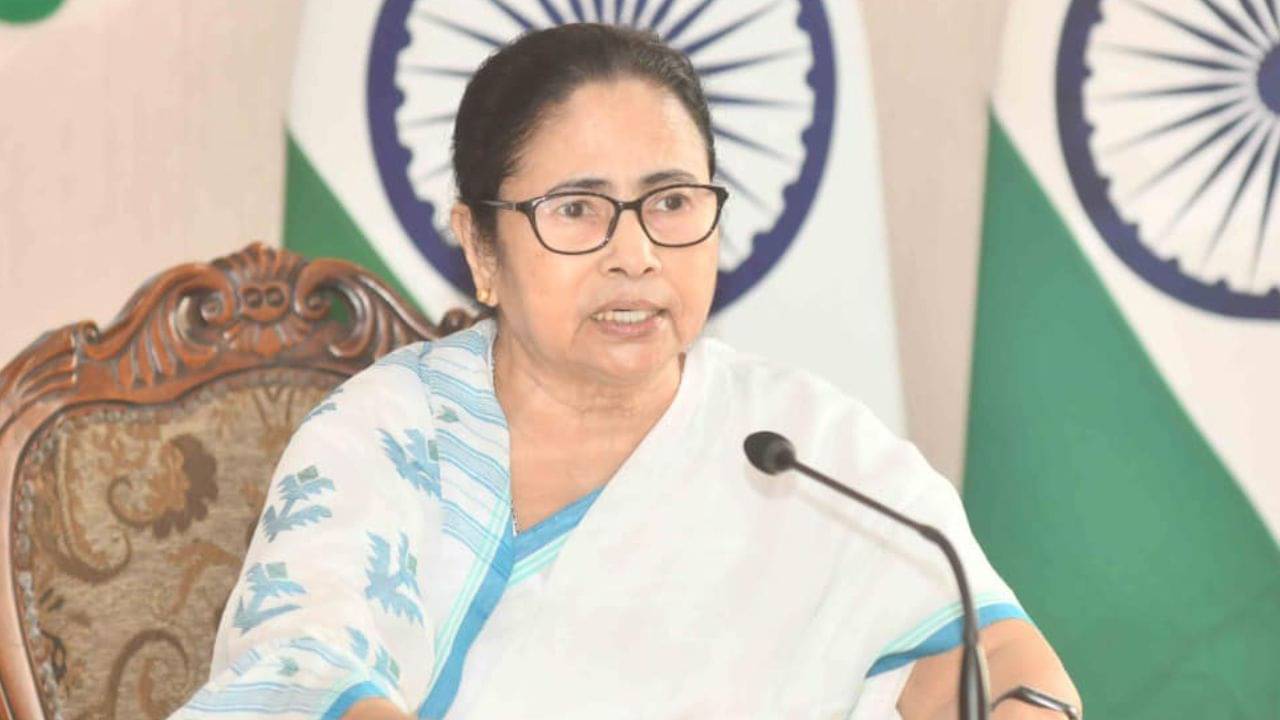 CM Mamata Banerjee: তৃণমূল সরকারের কাঁধে ঋণের বোঝা কত? বামেদের টেনে এনে উত্তর দিলেন মমতা