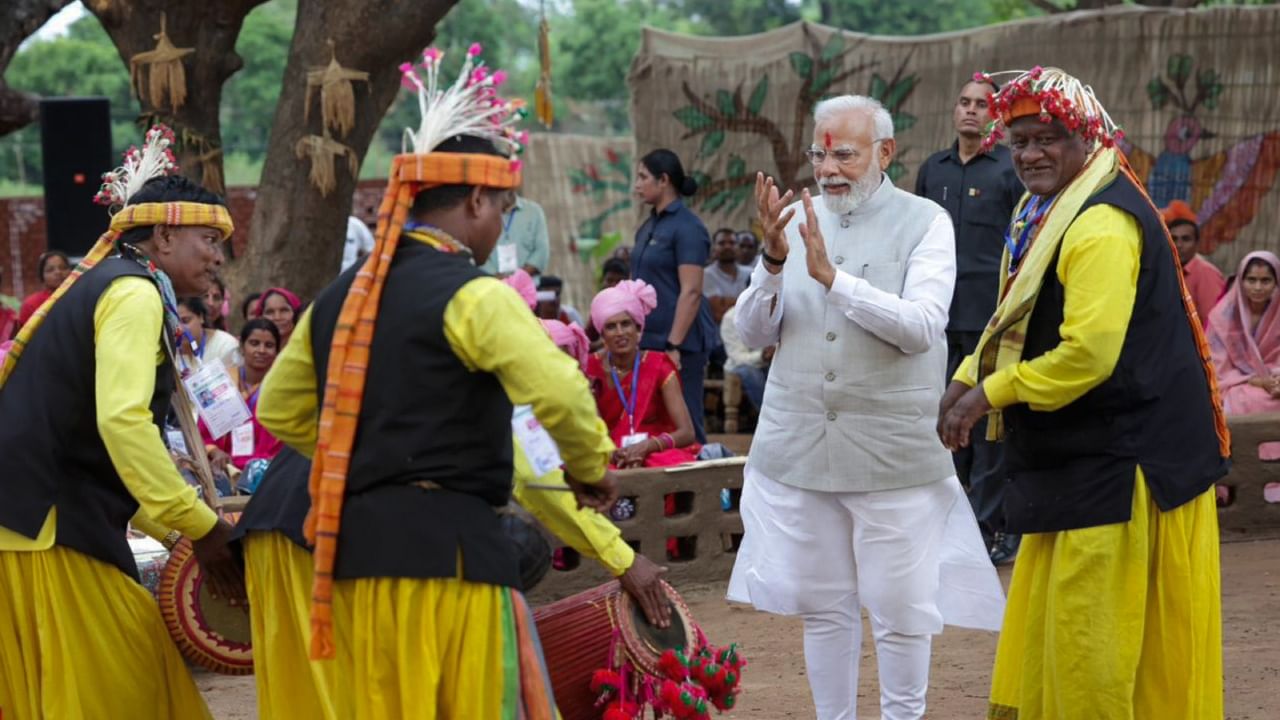 PM Modi: ৩৬ ঘণ্টায় ৫ শহর, ৫০০০০ কোটি টাকার ৫০ প্রকল্প নিয়ে ৪ রাজ্য সফরে প্রধানমন্ত্রী