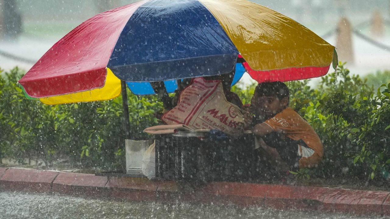 Bengal, Kolkata Weather: গুরুপূর্ণিমায় কেমন ছিল বাংলার আকাশ, দেখে নিন এক নজরে