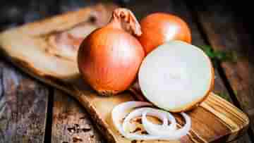 Onion Price: মধ্যবিত্তের চোখে জল আনবে পেঁয়াজ, দাম হতে পারে দ্বিগুণ