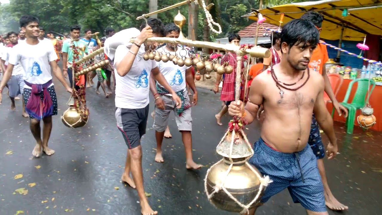 মদ ও অ্যালকোহল জাতীয় পানীয় বা খাবার খাওয়া থেকে এড়িয়ে যাওয়া উচিত। ভগবান শিবকে হলুদ, নারকেল, তুলসী পাতা ইত্যাদি নিবেদন করবেন না এদিন। এগুলি মহাদেবকে নিবেদন করা নিষিদ্ধ। 