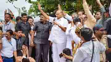 Sharad Pawar: লড়াই শুরু, ভাইপোর বিদ্রোহের পরদিনই শরদের শক্তি প্রদর্শন