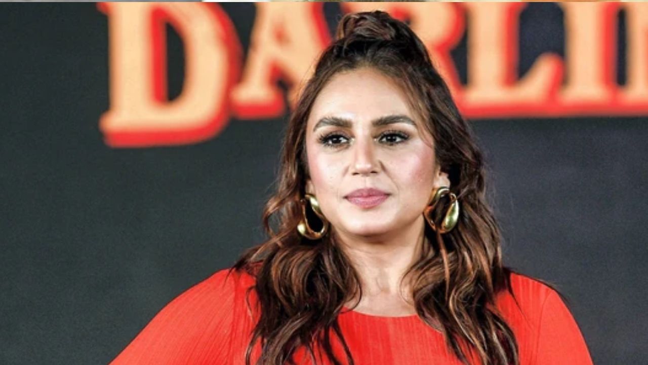 Huma Qureshi: কখনও মনেই হয়নি আমি মুসলিম: হুমা কুরেশি