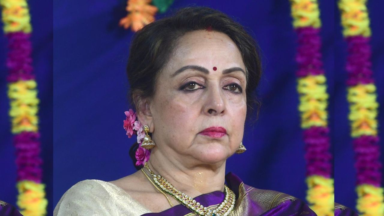 Hema Malini: আঁচল থেকে পিন খুলতে বলা হয় হেমা মালিনীকে, বিস্ফোরক অভিনেত্রী