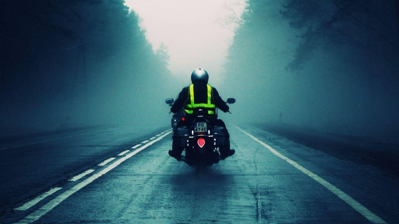 Bike Tail Light কেন বাইকের টেইল ল্যাম্প লাল? Bengali News Why the