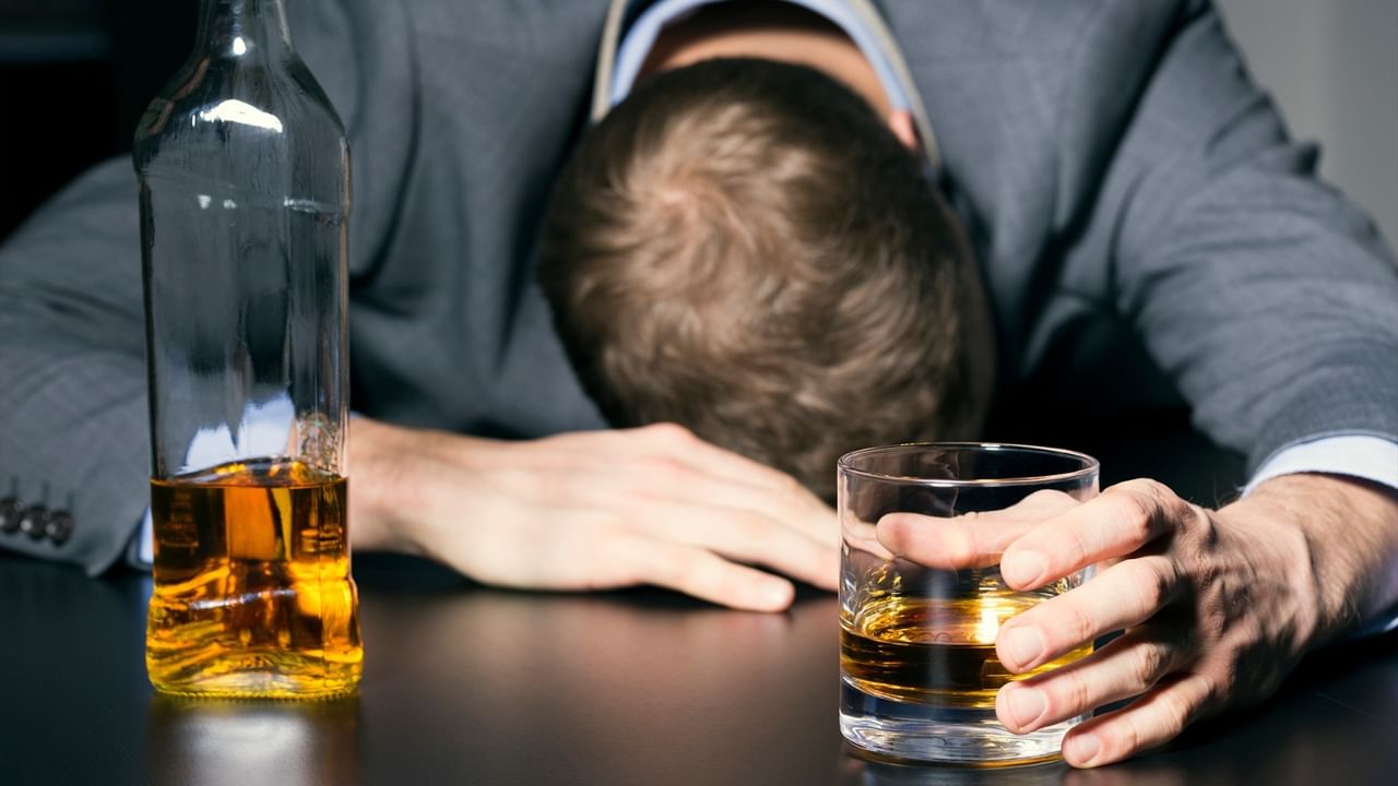 Effects Of Alcohol: মদ্যপানে ক্ষতি হচ্ছে মস্তিষ্কের?