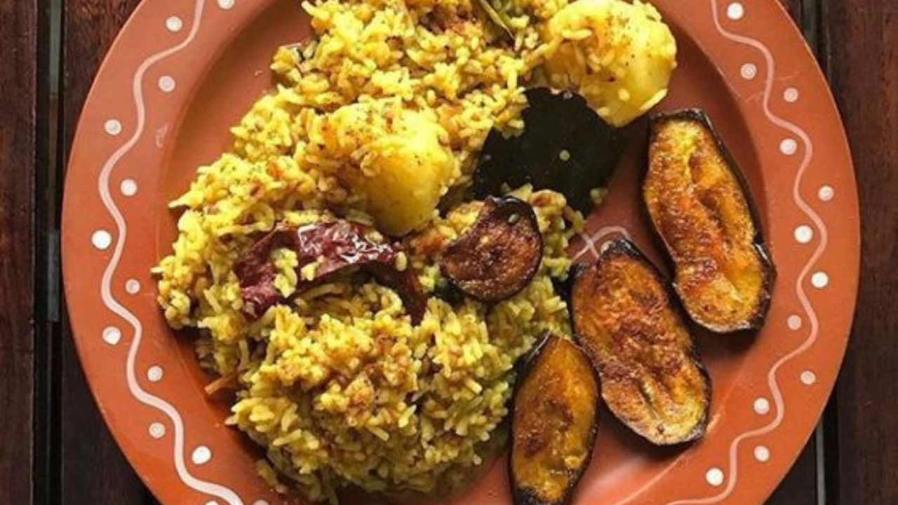 keema Khichri: বর্ষার দুপুর হোক সর্টেড, সঙ্গে থাকুক খাসির মাংসের ...