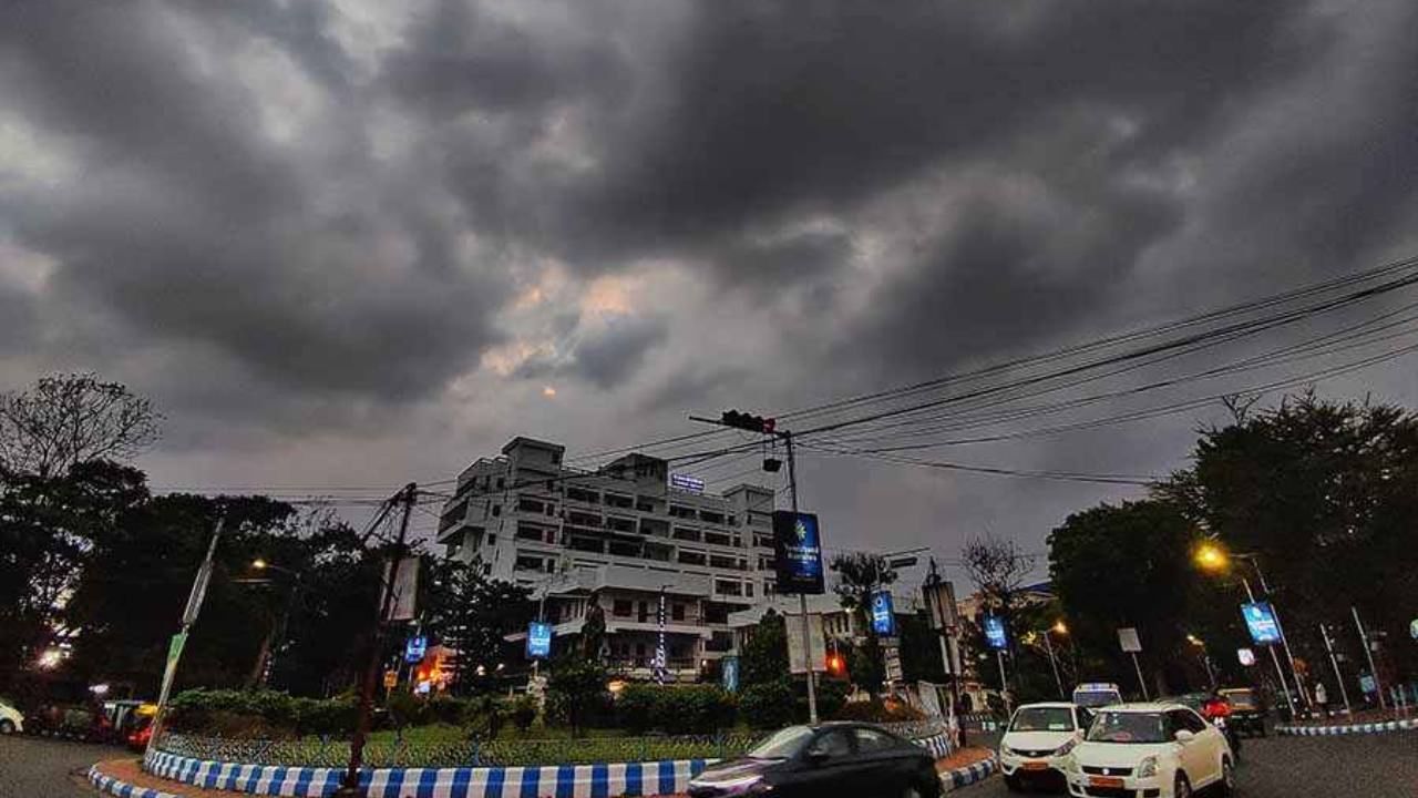 Weather Forecast Update: মেঘাচ্ছন্ন থাকবে মহানগরীর আকাশ, দিনভর বিক্ষিপ্ত বৃষ্টির সম্ভাবনা