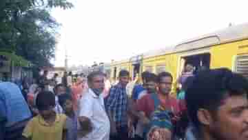 Local Train: সাত সকালে বিভ্রাট শিয়ালদহ-বনগাঁ রুটে, ব্যাহত লোকাল ট্রেন পরিষেবা