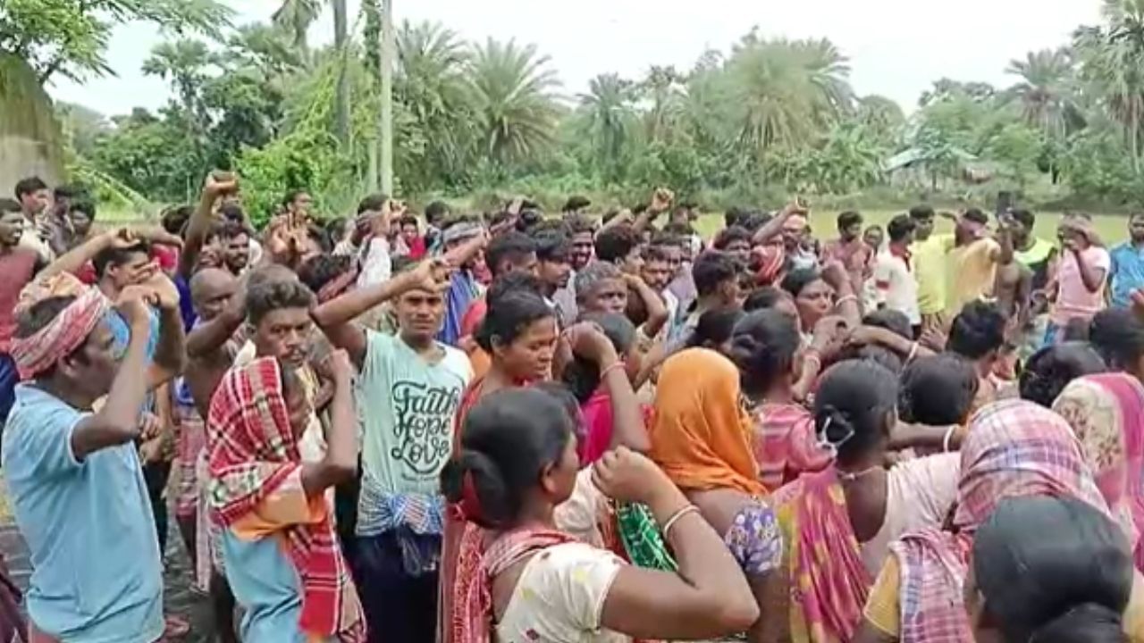 Bengal Panchayat Election: পুনর্নির্বাচনেও ভোট বয়কট গ্রামবাসীর, মাদল বাজিয়ে ঘোষণা 'রাস্তা দেয়নি, ভোট দেব না'