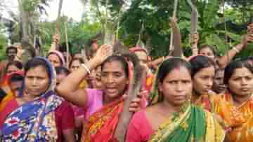 Panchayat Elections 2023: ফাঁকা বুথে সারাদিন বসে রইলেন ভোটকর্মীরা, অস্ত্র হাতে রাস্তাতেই রইলেন ভোটাররা