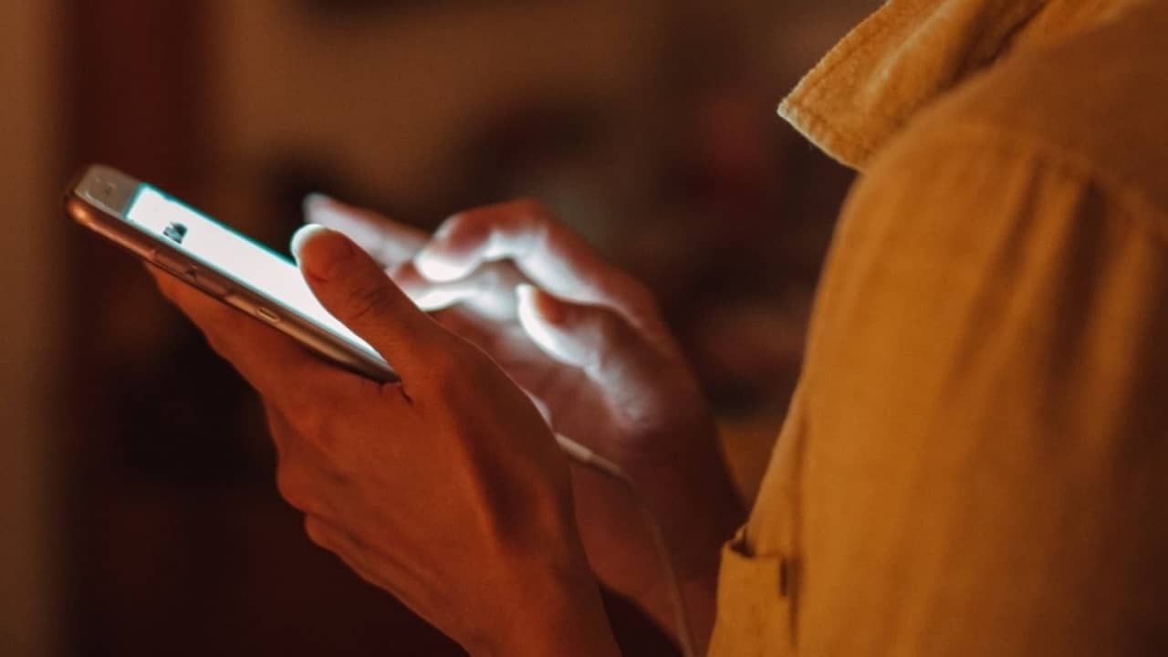 স্মার্টফোনে সবচেয়ে বেশি কী সার্চ করেন ভারতীয়রা? সব ফাঁস হয়ে গেল এক রিপোর্টে